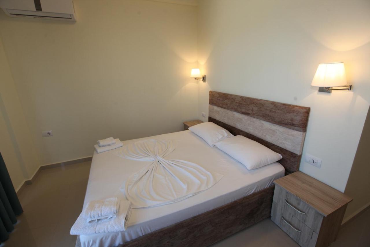 Hotel Golden Ксамил Экстерьер фото