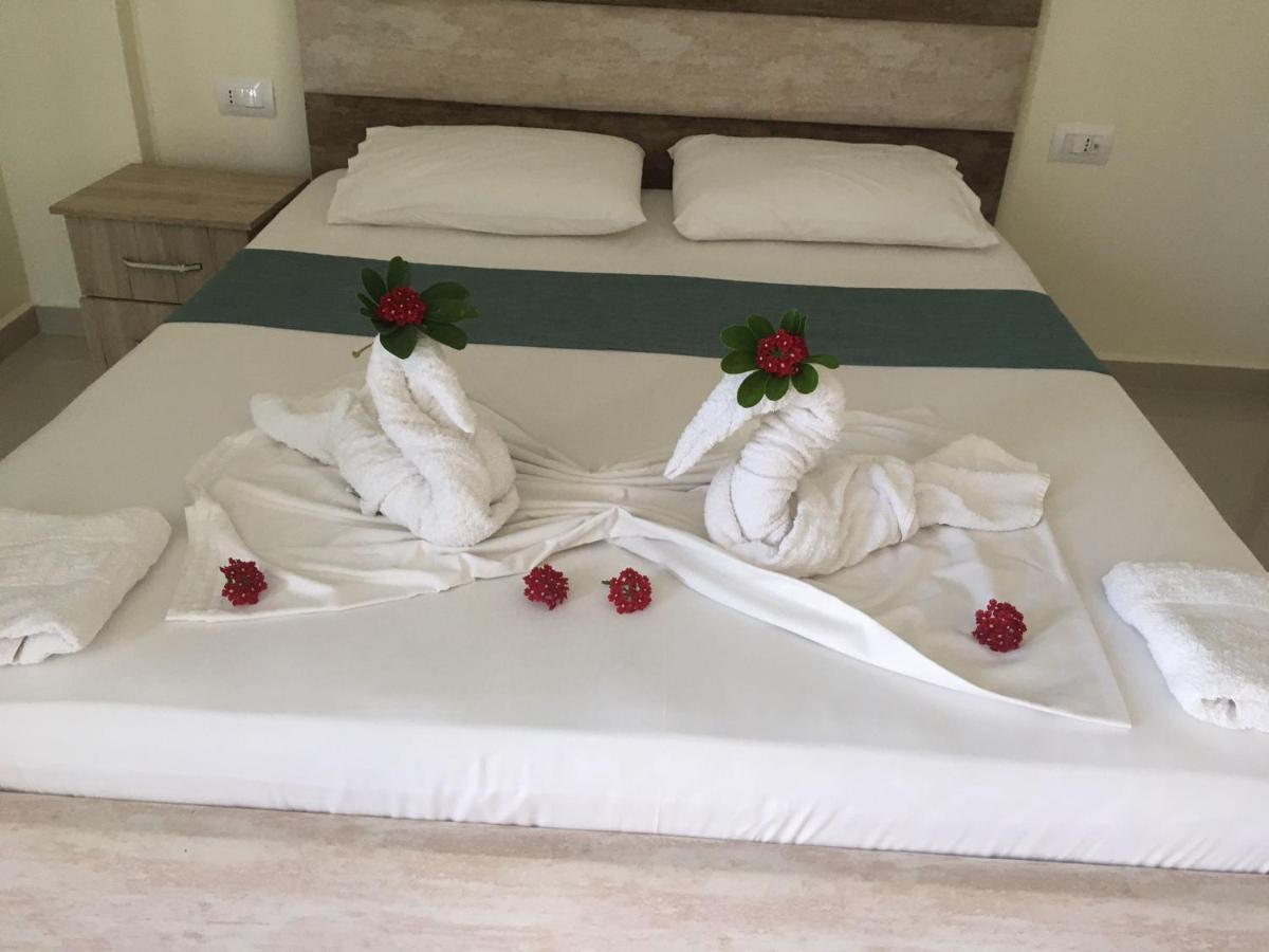 Hotel Golden Ксамил Экстерьер фото